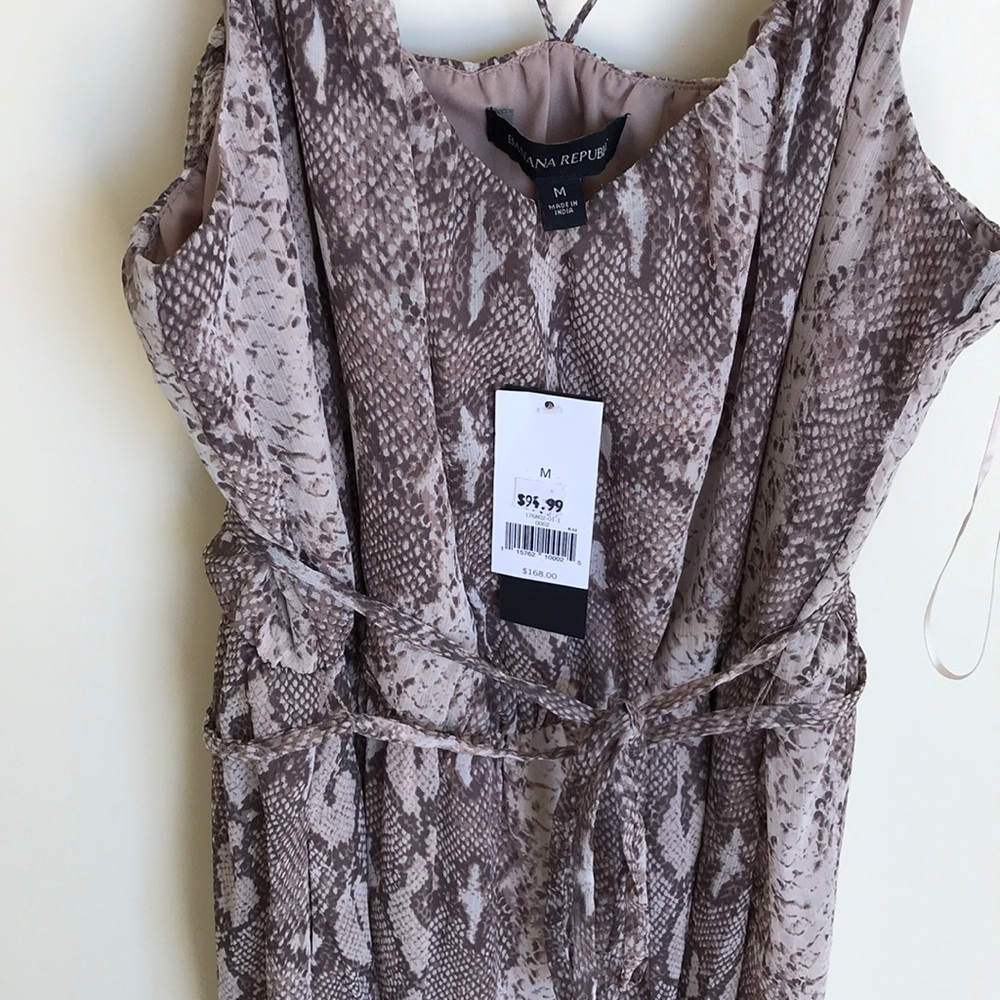 Dress - Picture 2 of 4